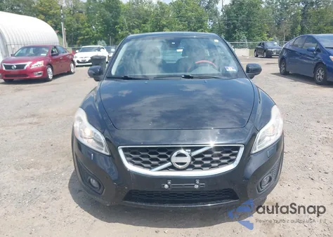 2011 Volvo C30 T5/T5 R-Design z USA, uszkodzony, nr VIN YV1672MK4B2207599